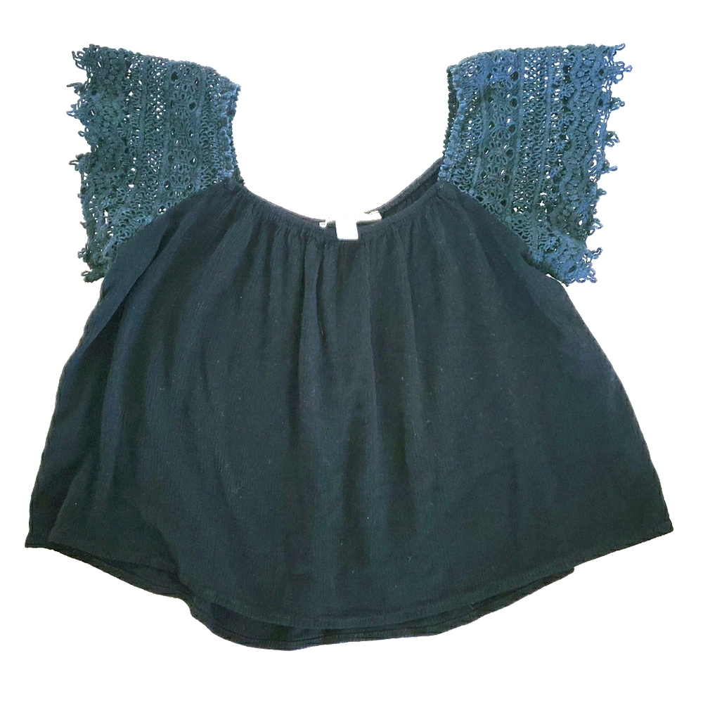 🌻5 for 25🌻Miami black crop top, detail sleeve, M